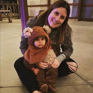 Meet your Posher, Nicole